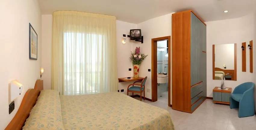 Hotel Levante 벨레지아아지마리나