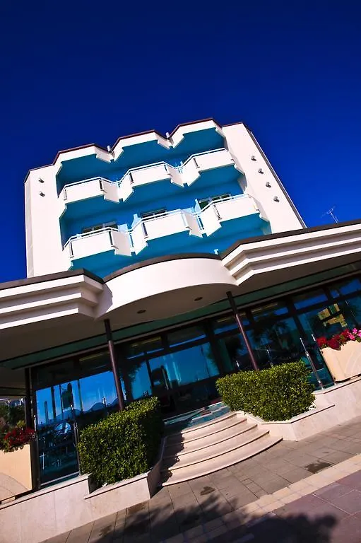Hotel Levante 벨레지아아지마리나 4*,  이탈리아